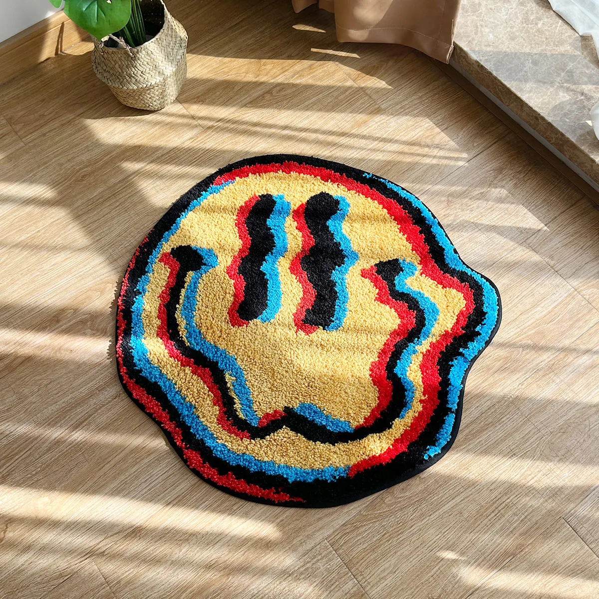 Alfombra Trippy Smiling - Diseño capitoné único |   Regalo ideal para un amigo |   Alfombra de dormitorio Geeky |   Decoración del hogar con respaldo antideslizante de TPR