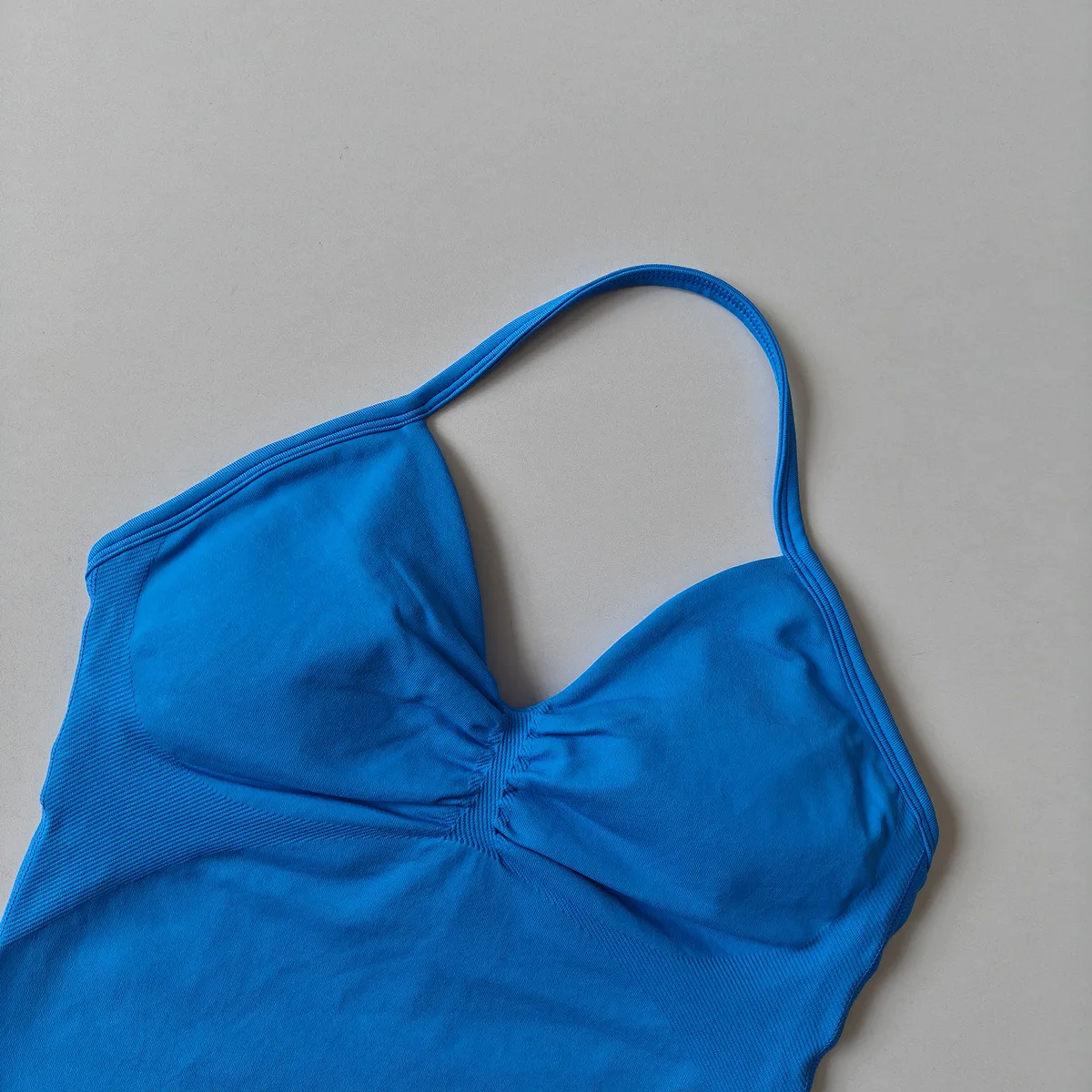 Camiseta sin logotipo para mujer, Top de gimnasio con espalda descubierta y tiras palangre, sujetador con espalda abierta para entrenamiento, camiseta sin mangas para correr y Yoga