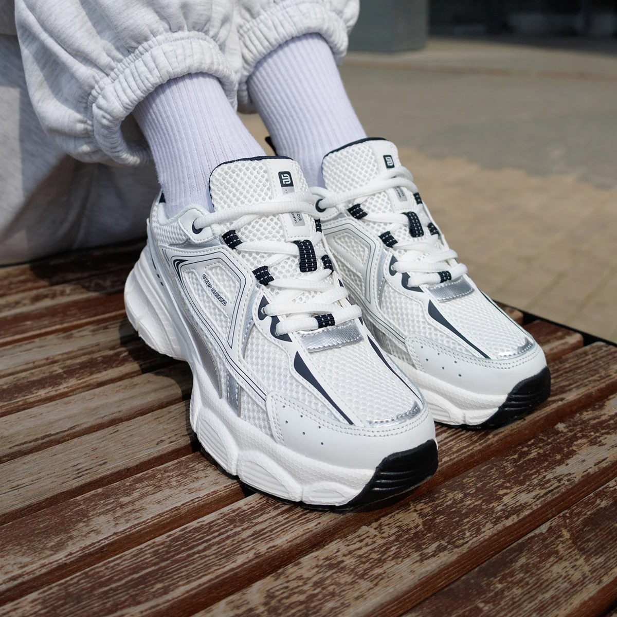 Baasploa, zapatos deportivos para mujer, zapatillas para correr ligeras y transpirables para exteriores, zapatillas informales de malla antideslizantes con cordones para correr para mujer