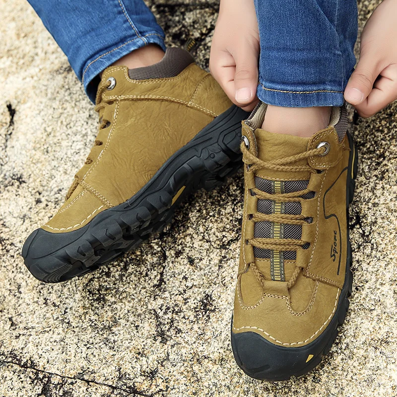 Zapatos de exterior de cuero genuino para hombre, Botas de senderismo impermeables, zapatos de escalada de montaña para invierno