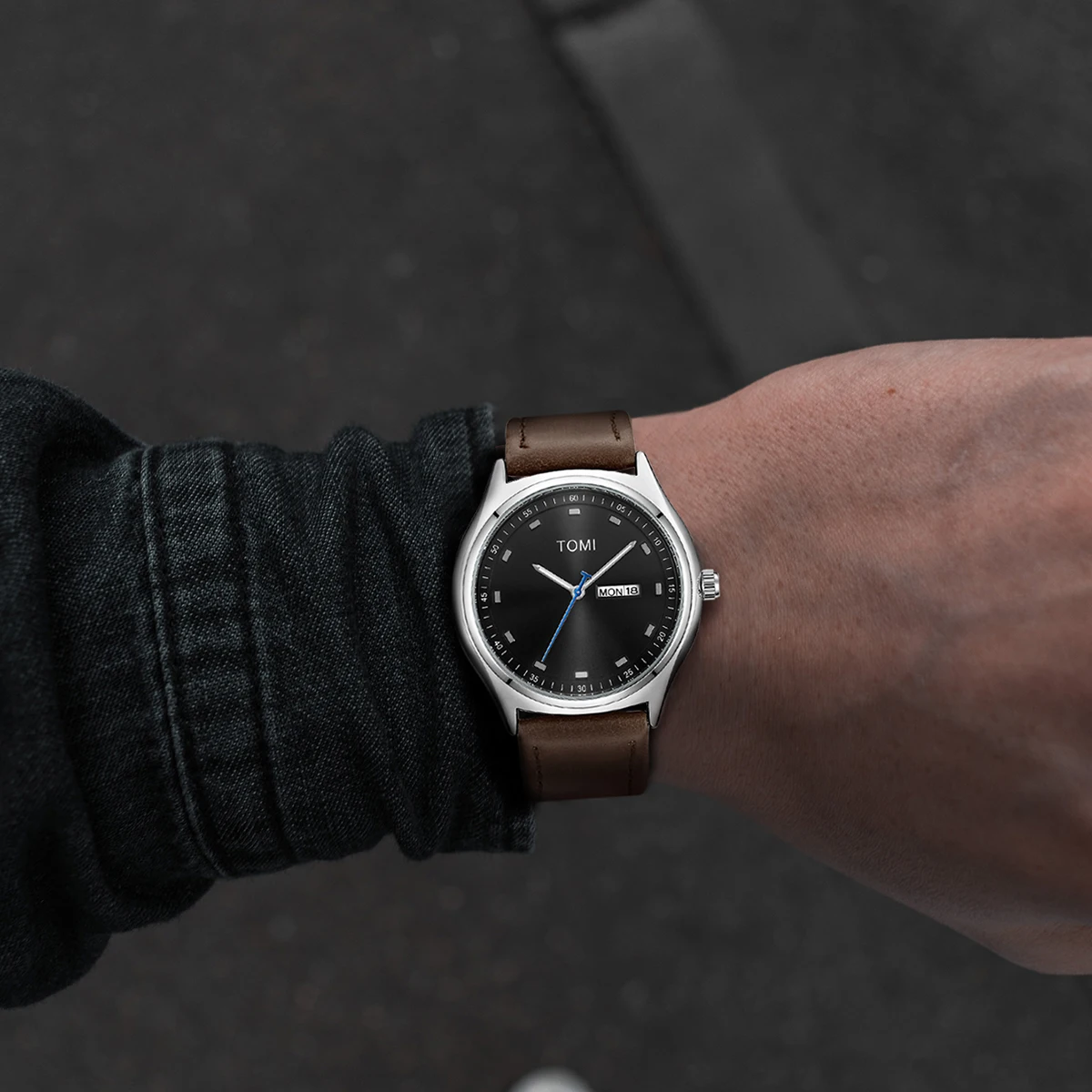 Reloj TOMI minimalista para hombre, reloj de cuarzo informal de negocios para hombre y mujer, reloj de cuarzo con calendario moderno y versátil