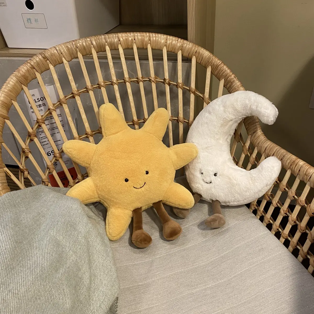 Adorable cara sonriente, Luna blanca, sol amarillo, peluche, lindo juguete de peluche meteorológico de dibujos animados para decoración de dormitorio de niños, almohada para sofá