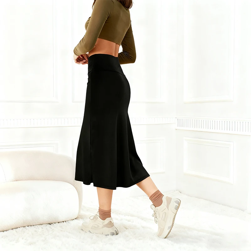 Falda de tenis de secado rápido y ajuste ceñido, estilo halter de yoga de una pieza, color puro, estilo minimalista, alta elasticidad en cuatro direcciones, anti-transparencia.