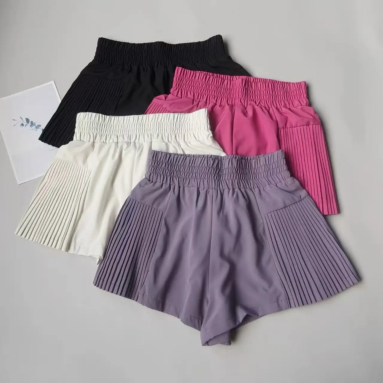 Pantalones cortos deportivos con bolsillos para mujer, pantalones cortos de secado rápido, pantalones de Yoga de dos piezas de imitación de cintura alta, pantalones cortos para correr y Fitness de verano