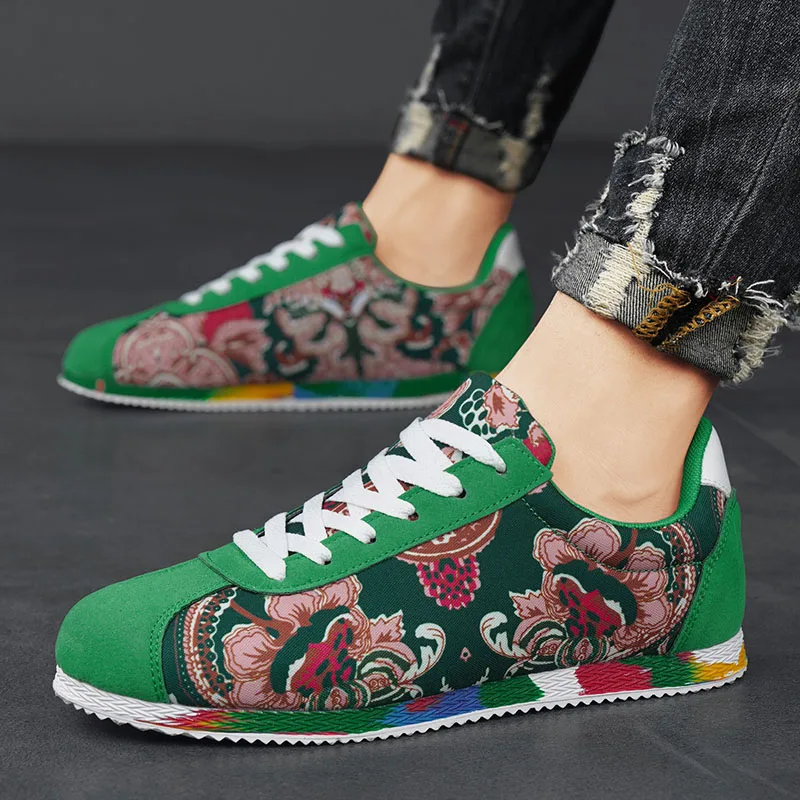 Zapatillas deportivas ligeras para hombre, zapatos planos verdes, calzado atlético, a la moda, novedad