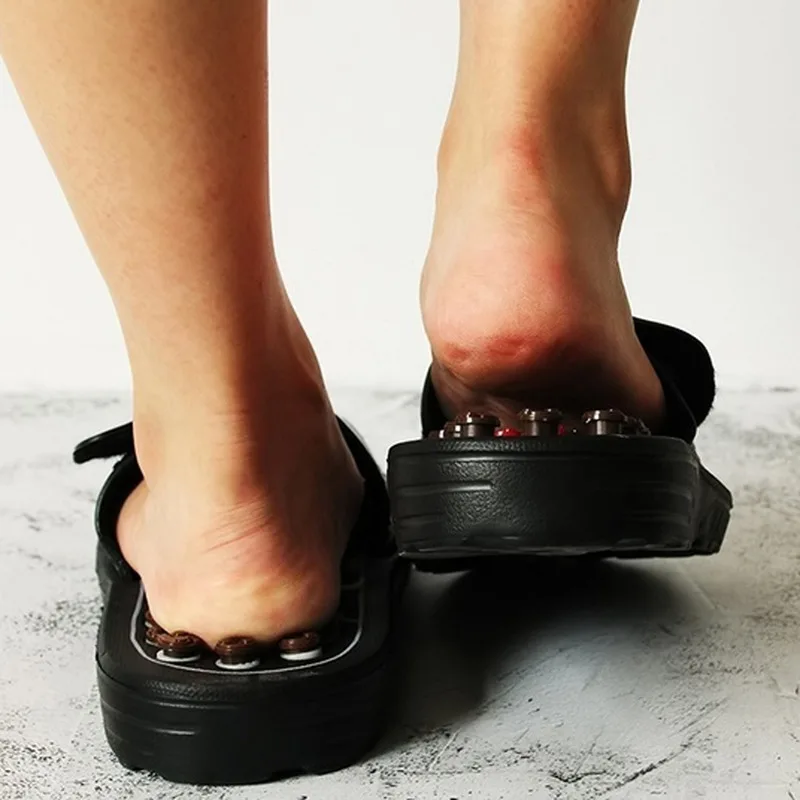 Zapatillas de masaje de acupuntura para hombres y mujeres, sandalias para pies, terapia de acupresión china, zapatos masajeadores de pies giratorios médicos, Unisex