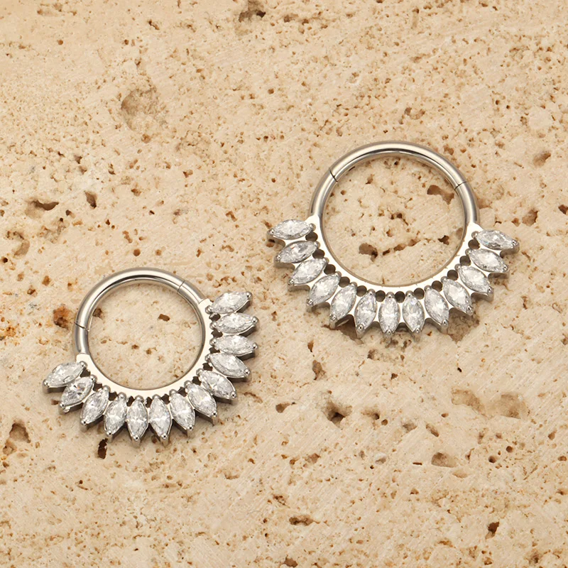 Anillo de Nariz Articulado de Titanio ASTM F136 con Circonita Cúbica, Piercing Clicker para Septum, Daith, Hélix, Tragus, Joyería Corporal Nueva 2026