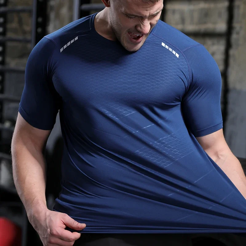 Camisetas finas de seda helada para hombre, Camiseta deportiva de manga corta para correr, sudadera de entrenamiento muscular para gimnasio, chándales ajustados de ajuste seco