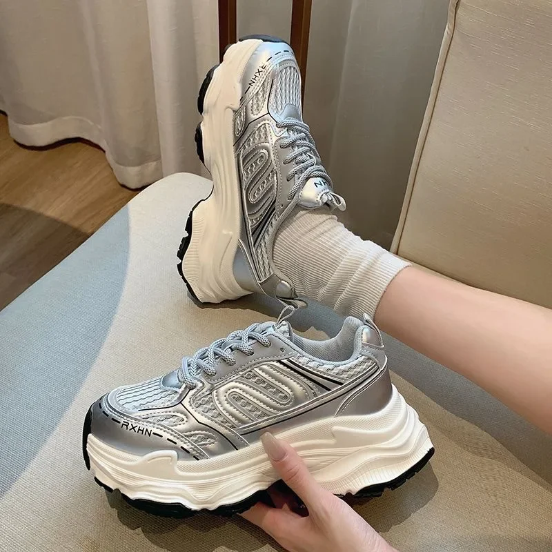 Zapatillas De deporte para Mujer, zapatos informales transpirables a la moda De otoño, zapatos vulcanizados con plataforma cómoda con cordones De malla para Mujer