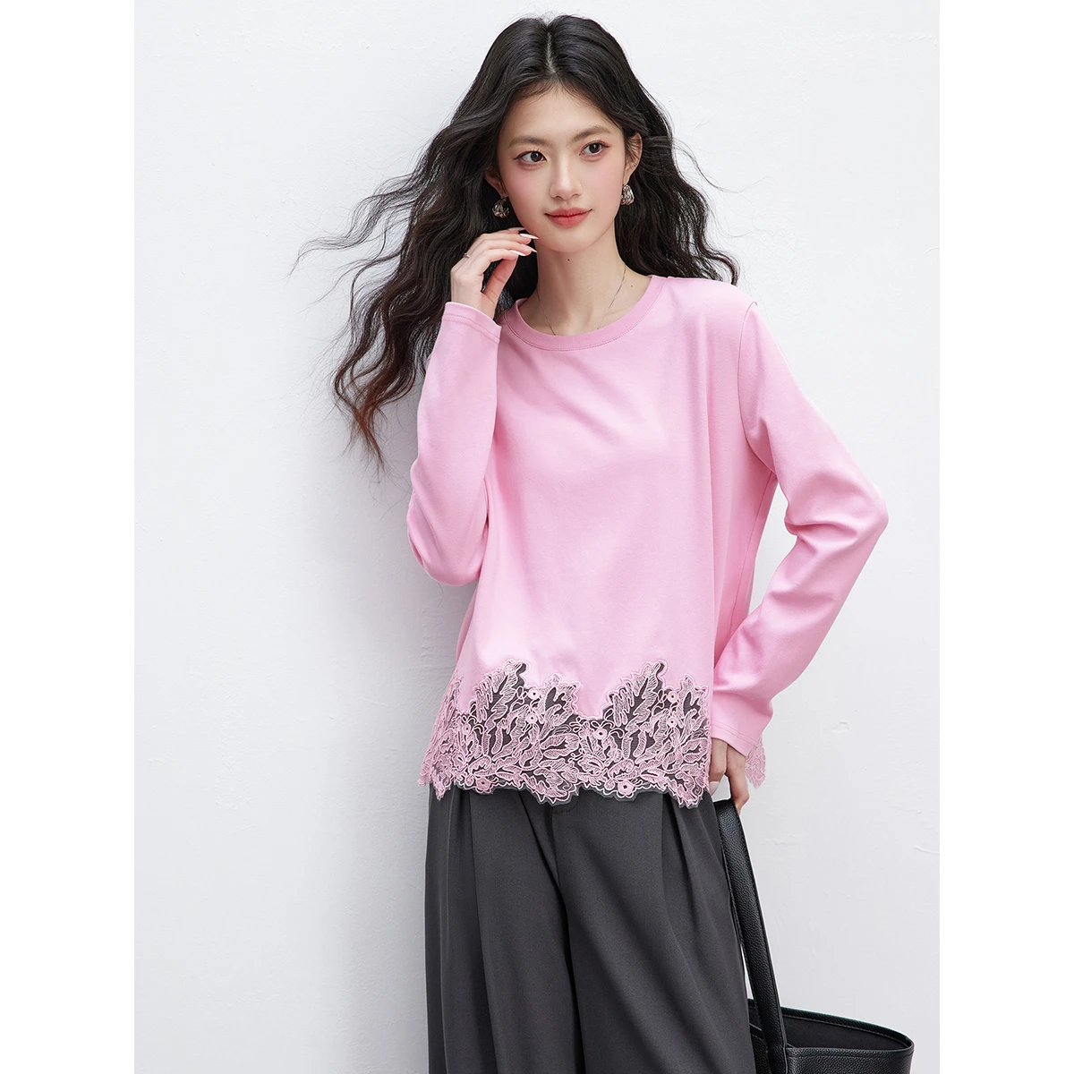 VIMLY Camisetas informales para mujer, primavera 2026, nueva moda, cuello redondo, ribete de encaje en contraste, Top holgado y versátil de manga larga A3980