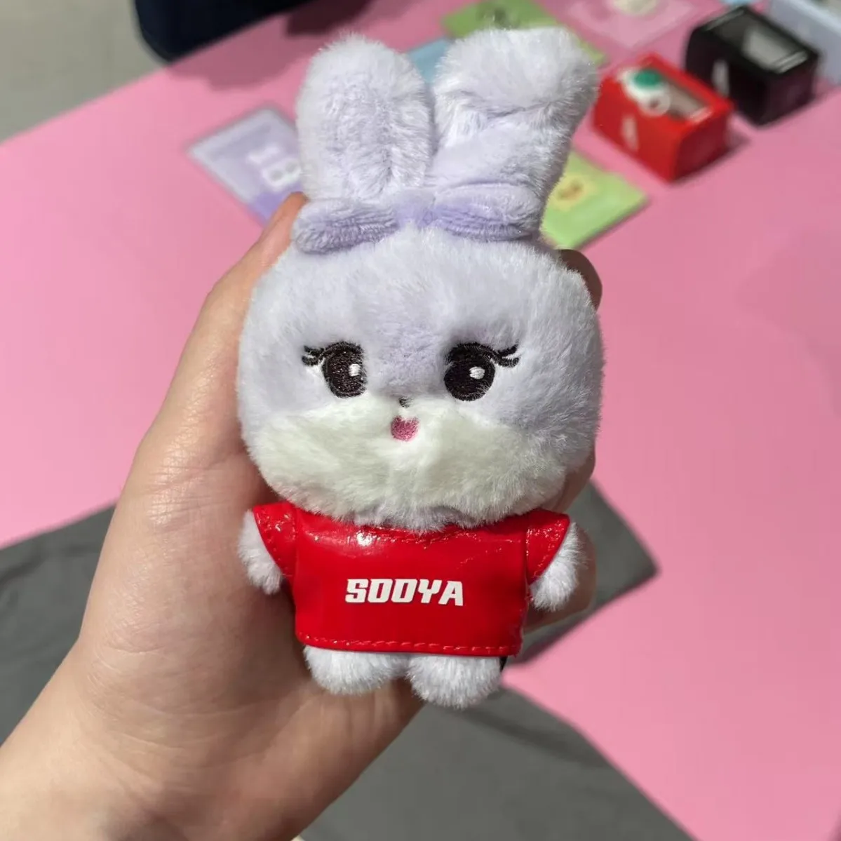 Llavero de peluche de ídolo Kpop, bonito colgante de dibujos animados Kawaii para mochila, regalo para fans, accesorios de cumpleaños para mujeres y niñas