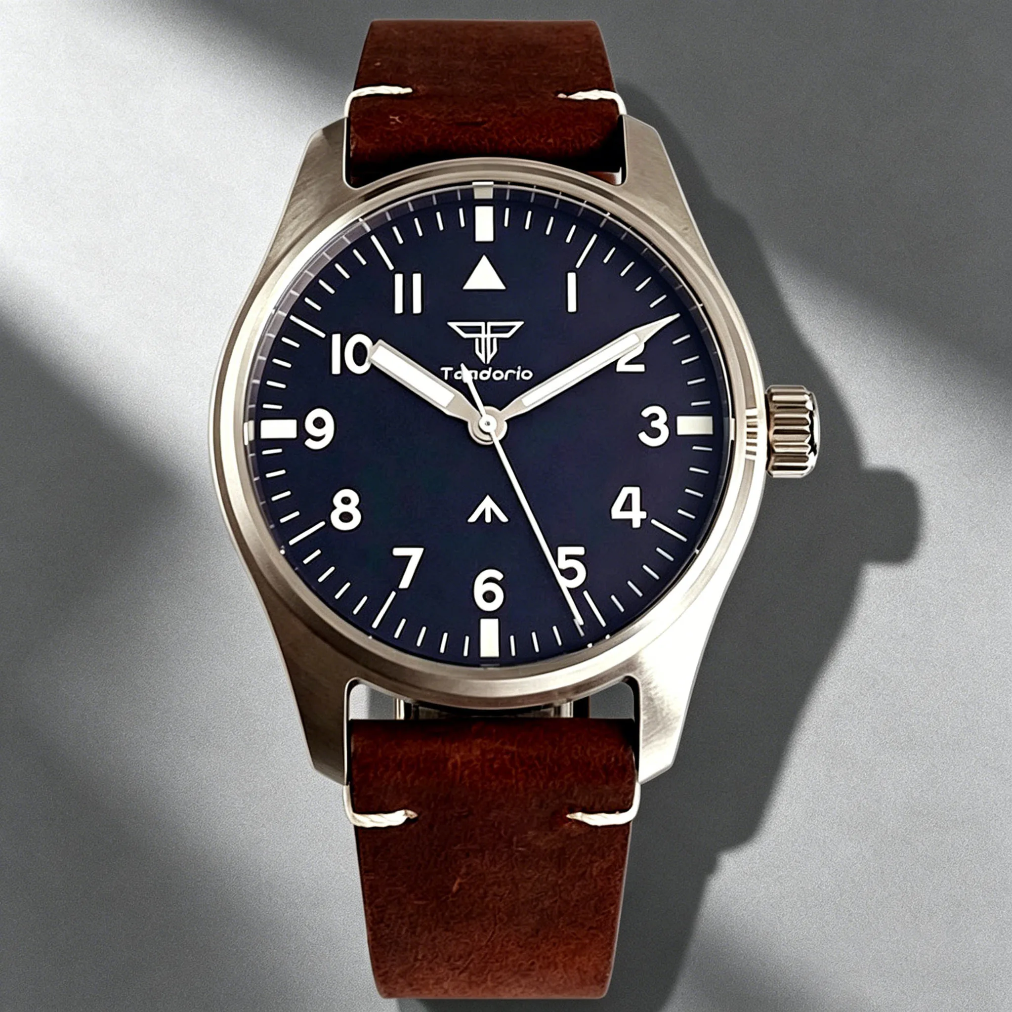 Reloj de Pulsera Tandorio de 39 mm, de Acero Inoxidable, con Movimiento de Cuarzo, Cristal de Zafiro, Resistente al Agua hasta 200 m, Movimiento VH31 con Segundero Continuo, Luminoso, Estilo Retro para Hombre