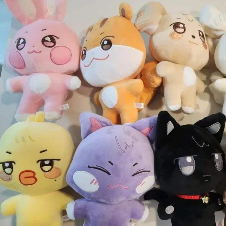 1/8 Uds ATEEZ Aniteez Kawaii peluches juguete coreano decoración de la habitación regalos