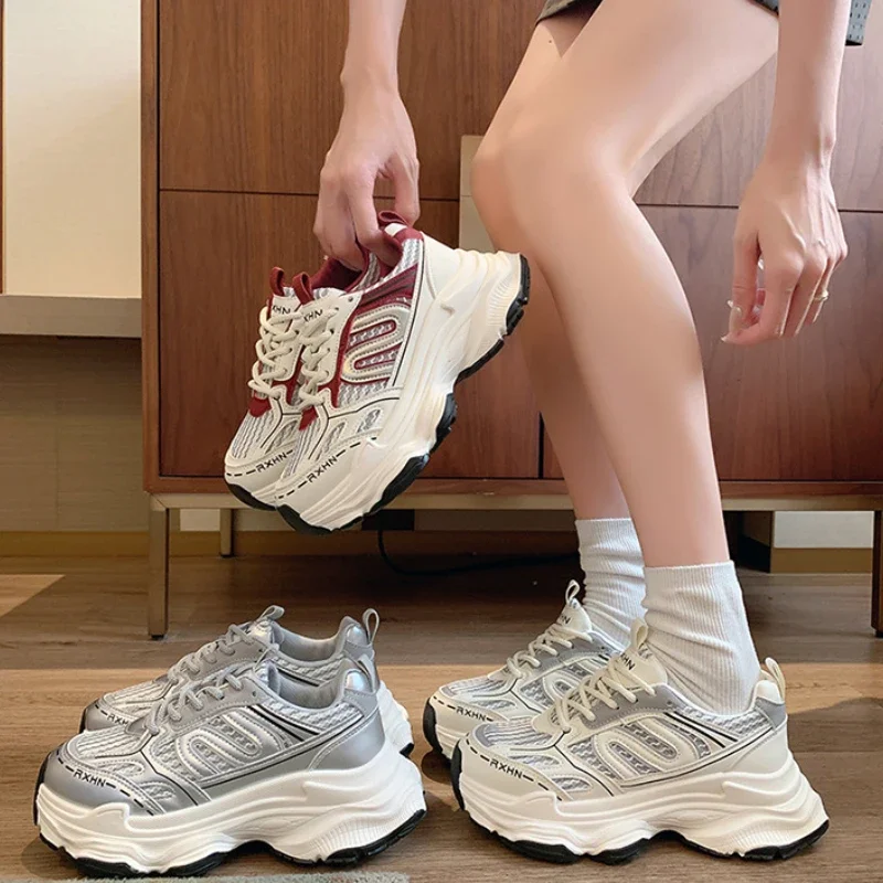 Zapatillas De deporte para Mujer, zapatos informales transpirables a la moda De otoño, zapatos vulcanizados con plataforma cómoda con cordones De malla para Mujer