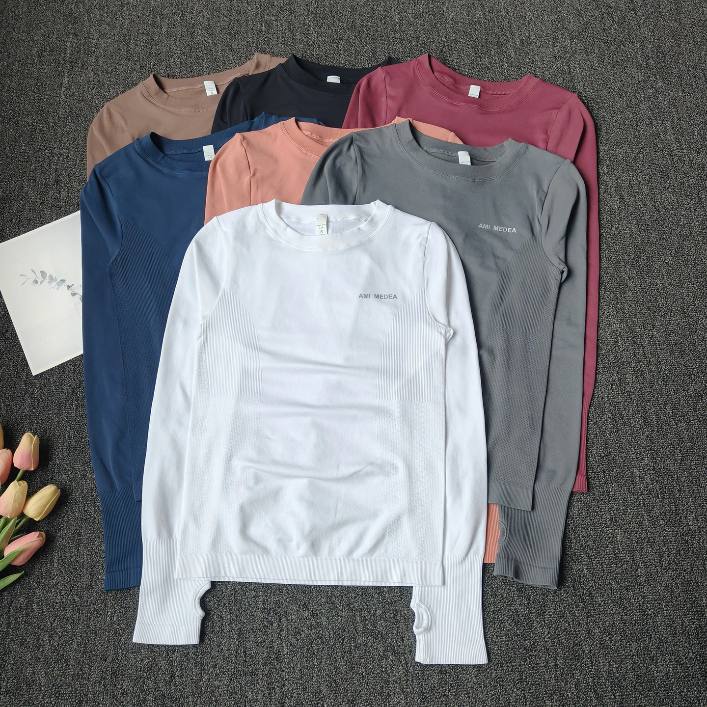 Top de entrenamiento de compresión para mujer, camiseta de fitness transpirable y de secado rápido de manga larga para correr, yoga y entrenar
