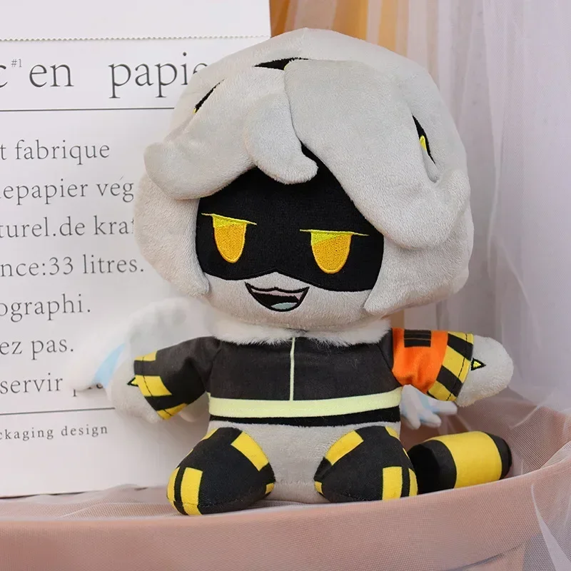 Clásicos 25 cm DRONES MURDER juguete de peluche Linda muñeca UZI juguete personaje de animación de dibujos animados muñeco de peluche juguete suave para niño niña Navidad