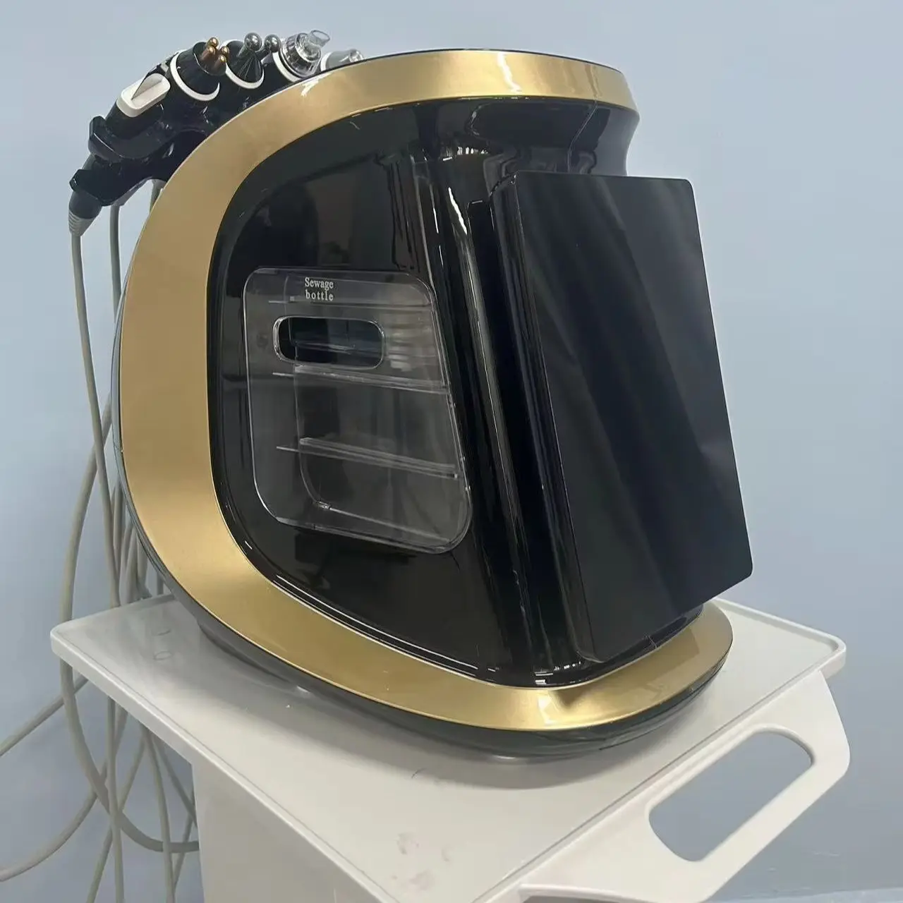 Máquina de Belleza Hidrafacial Multifuncional 7 en 1 con Pantalla Táctil, Pistola de Pulverización, RF, Succión, Microcorriente, Exfoliante de Piel y Enfriamiento