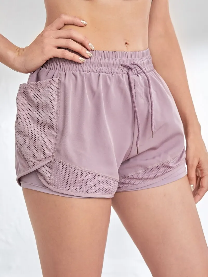 Pantalones cortos deportivos elásticos para mujer, pantalones cortos con bolsillos, mallas de yoga falsas de dos piezas para correr y entrenar