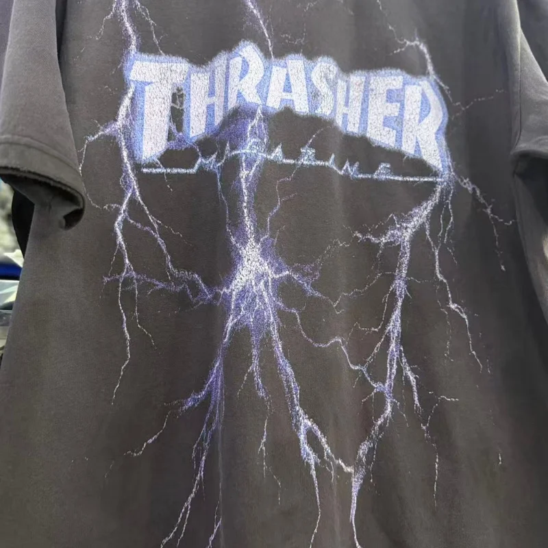 Camiseta Negra Vintage Lavada para Hombre, Talla Grande, con Estampado de Rayo, Estilo Urbano y Skate