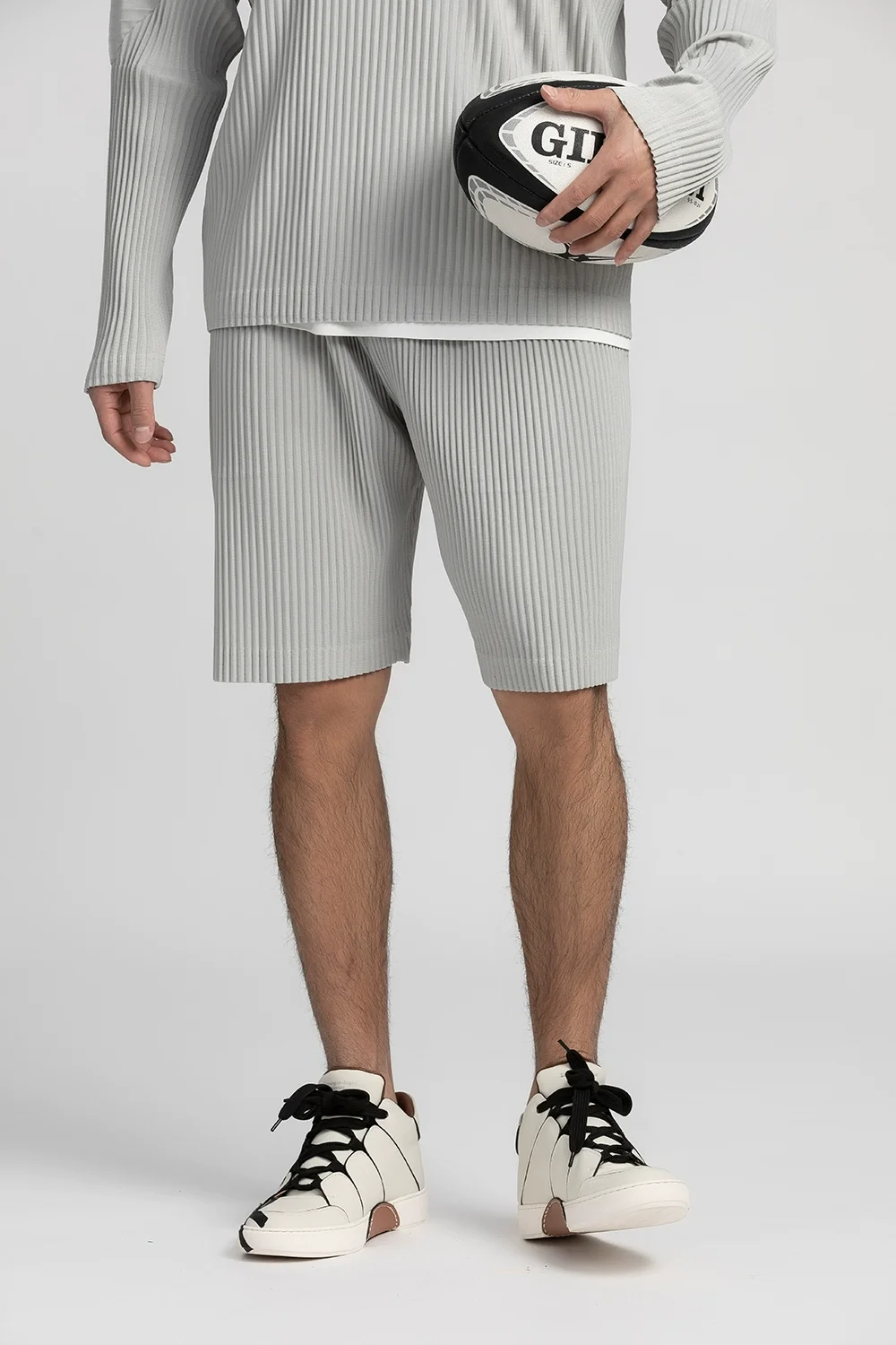 Miyake pantalones cortos plisados para hombre, pantalones de cinco puntos, pantalones deportivos casuales holgados, pantalones plisados japoneses