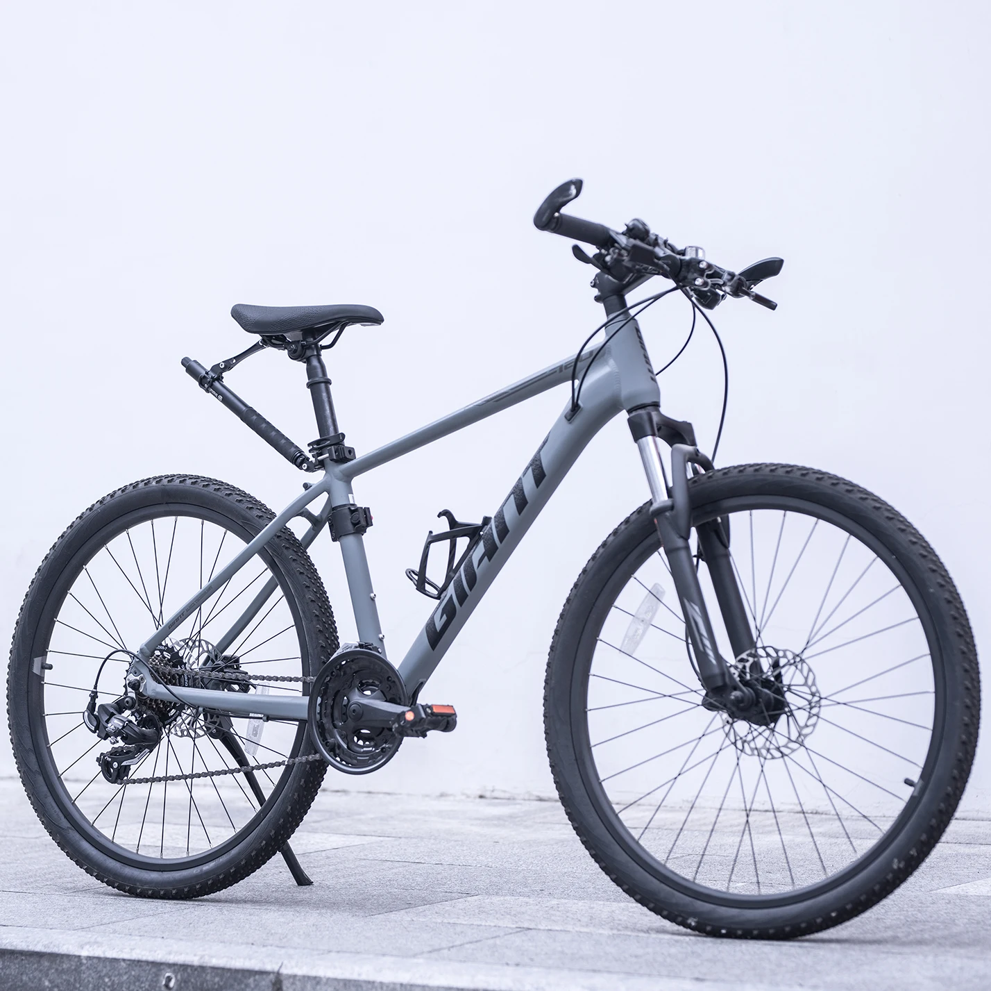 Soporte de Montaje Camsteer Premium para Bicicleta con Vista de Tercera Persona para Cámaras GoPro Max2, Hero 13, 12, Insta360 X6, X5, X4, Ace Pro2, DJI Osmo360