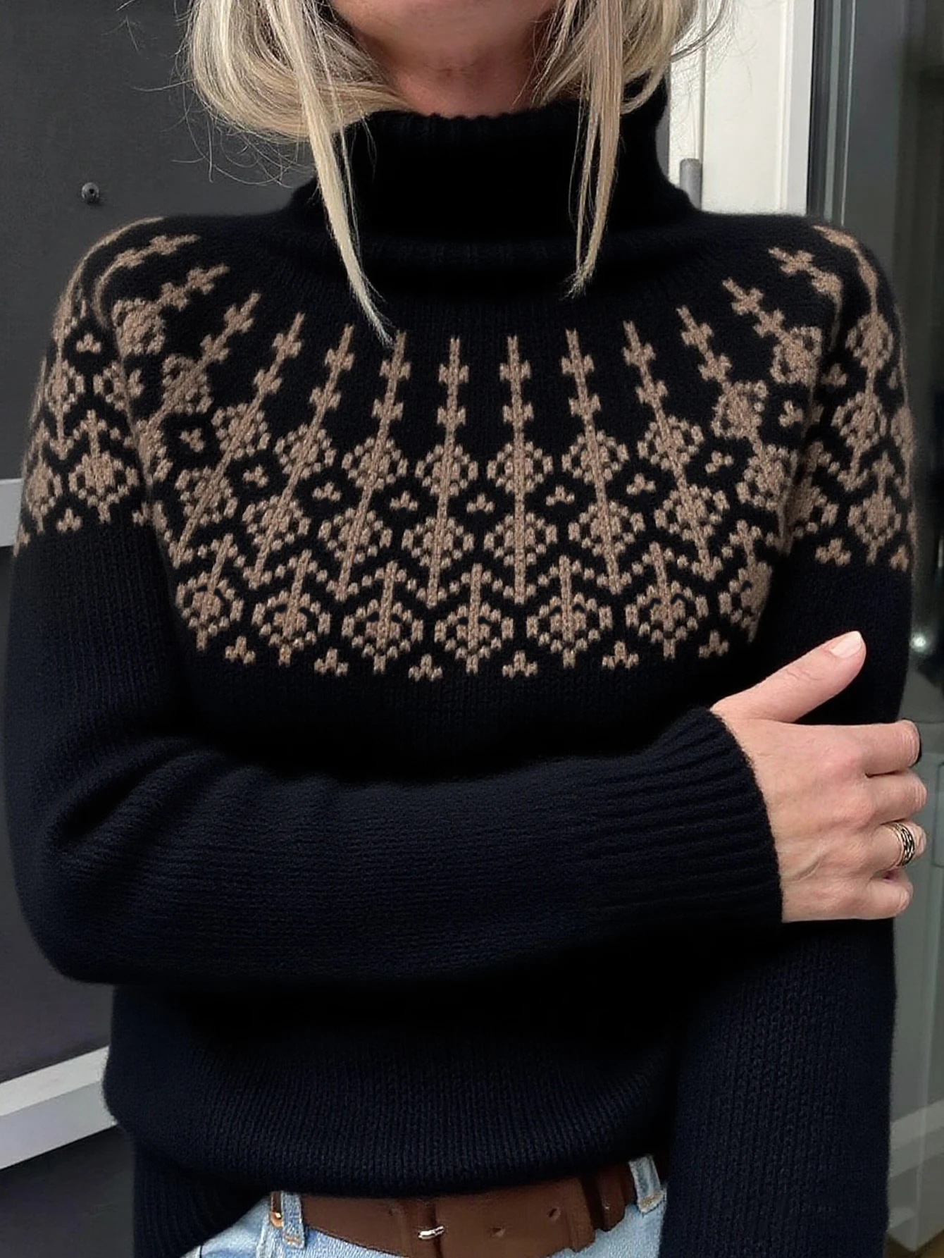 Nuevo Cárdigan de Punto de Diseño Exclusivo para Mujer, Otoño/Invierno, Estilo Desenfadado, Jersey de Cuello Alto Ajustado con Patrón Geométrico Negro, Top Casual y Elegante para Otoño/Invierno, Estilo Básico Versátil para el Uso Urbano, Ropa Casual con Estilo y a la Moda, Cárdigan de Punto con Diseño Exclusivo, Atuendo para San Valentín, Ropa Estilo Instagram, Popular entre las Coreanas, Regalo para Citas, Ropa de Mujer