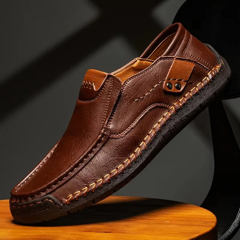 Nuevos zapatos informales a la moda para hombre, mocasines de cuero hechos a mano, zapatos cómodos para hombre, zapatos planos de conducción de cuero dividido de calidad, talla 48