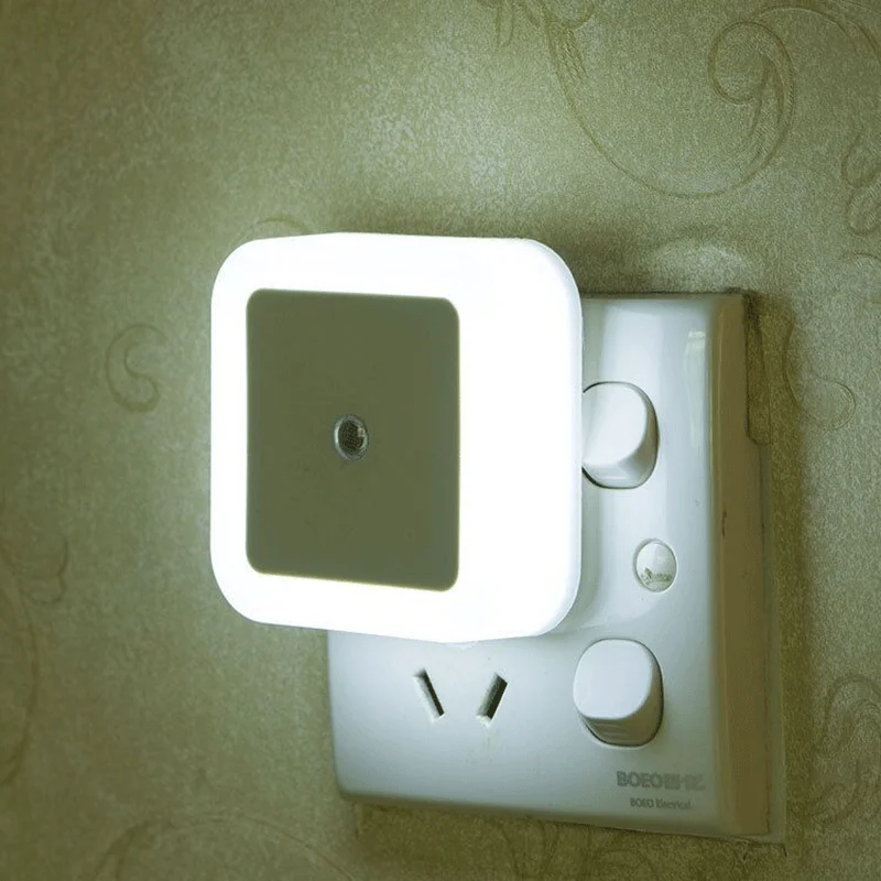 Mini luz LED nocturna UE/EE. UU./Reino Unido enchufe Sensor de luz forma cuadrada lámpara de noche para habitación de niños dormitorio cabecera pasillo 110V 240V