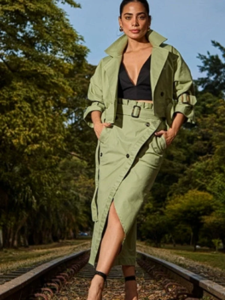 Conjuntos de dos piezas a la moda, chándal de oficina para mujer, ropa de calle, conjunto de carga, chaqueta de manga larga y traje envolvente con faldas con abertura alta