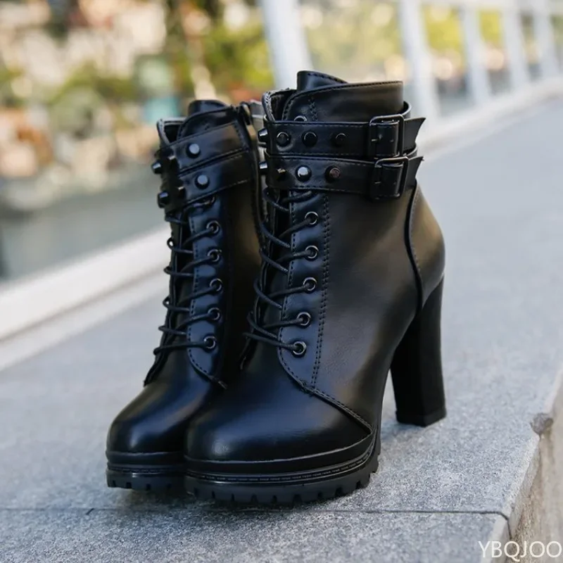 Nuevos zapatos de mujer versátiles a la moda de primavera y verano, botas cortas de encaje con cabeza redonda y bordado minimalista Retro, botas para mujer