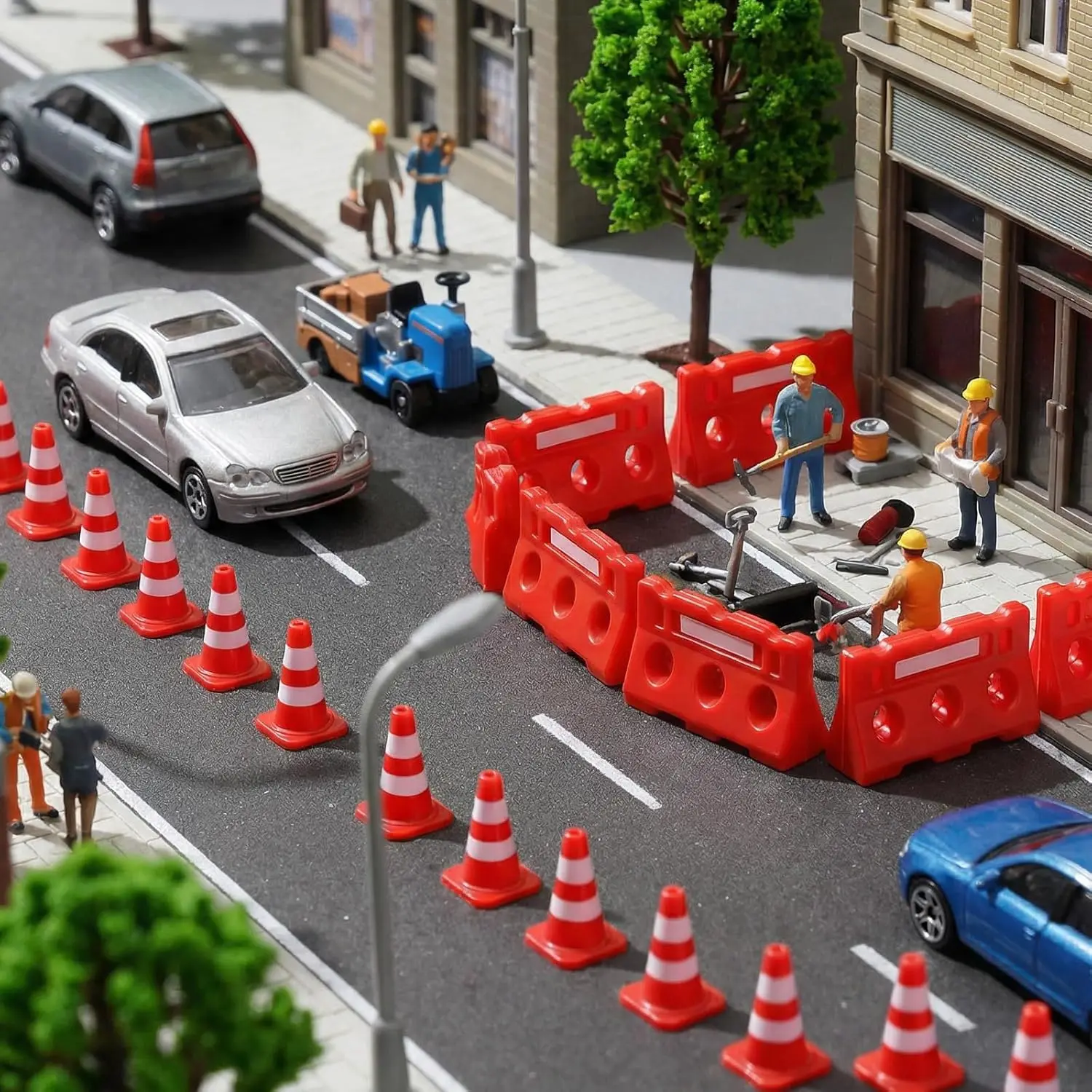 50 Conos de Tráfico en Miniatura y 30 Vallas de Barricada en Miniatura para Decoración del Hogar, Mesa de Arena de Paisaje en Miniatura