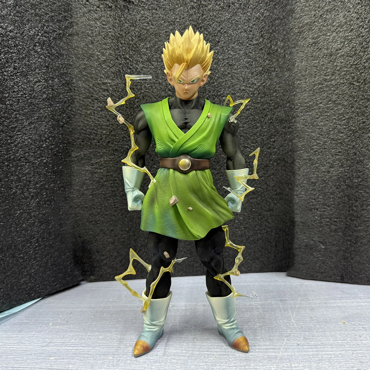 Figura de Son Gohan de Dragon Ball Z de 32 cm/12.6 pulgadas con cabezas intercambiables, Gohan del Futuro Super Saiyan, estatua de PVC, juguete coleccionable, regalo.