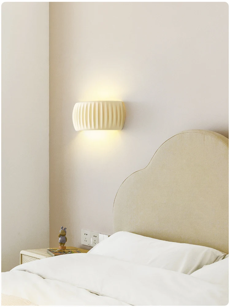 Lámpara de pared francesa europea, lámpara de resina para dormitorio, mesita de noche, pasillo, balcón, sala de estar, comedor, moderna y sencilla