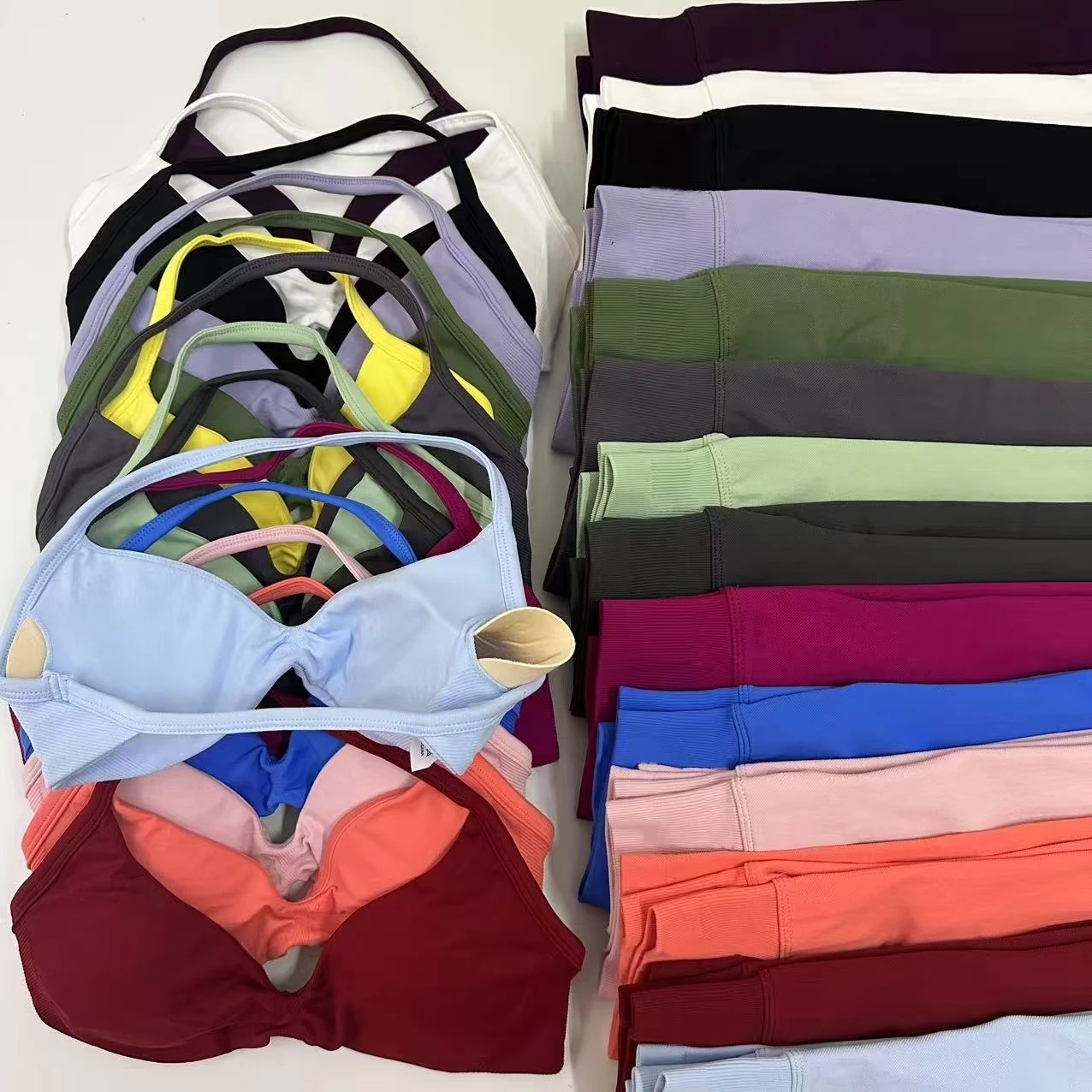 Conjunto Seamlessyoga para Mujer, Leggings Deportivos con Efecto Scrunch, Top Deportivo con Tirantes, Ropa de Gimnasio, Conjunto de 2 Piezas