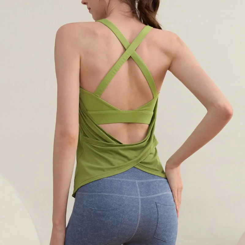 Traje de Yoga de dos piezas con almohadilla para el pecho con chaleco falso, entrenamiento Sexy para correr, parte de atrás bonita, sujetador, Top deportivo sin mangas para Pilates y Fitness