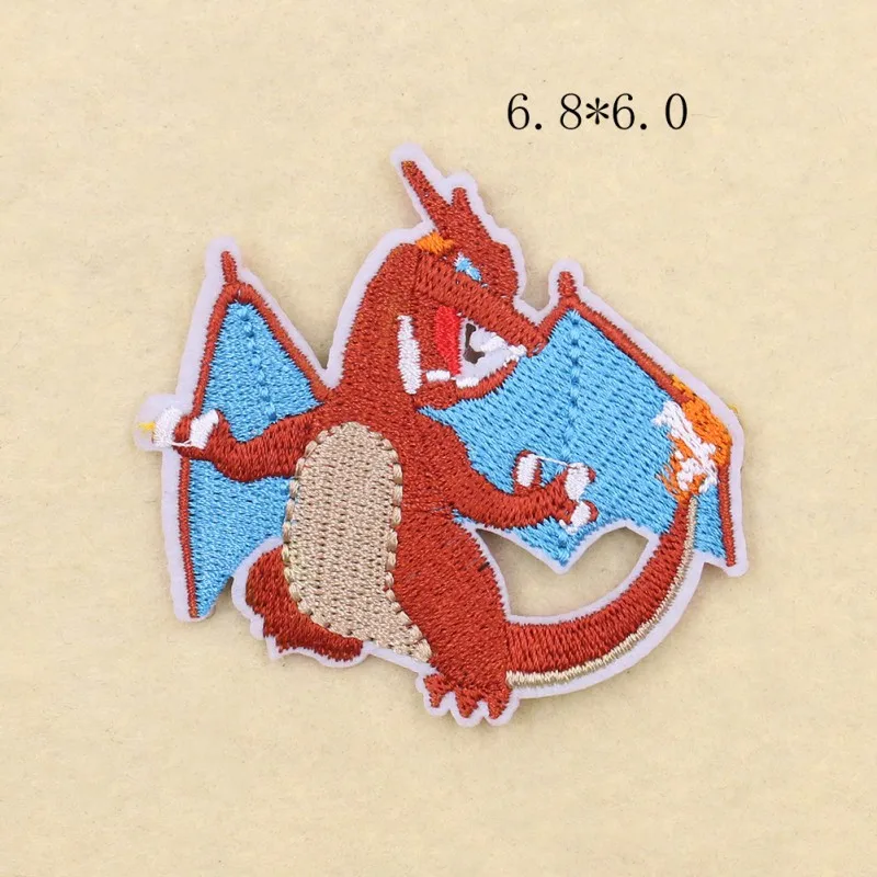 Nuevos 33 Estilos de Parches de Tela de Charizard y Pikachu, Pegatinas para Ropa, Parches Bordados para Coser, Apliques Termoadhesivos para Ropa DIY