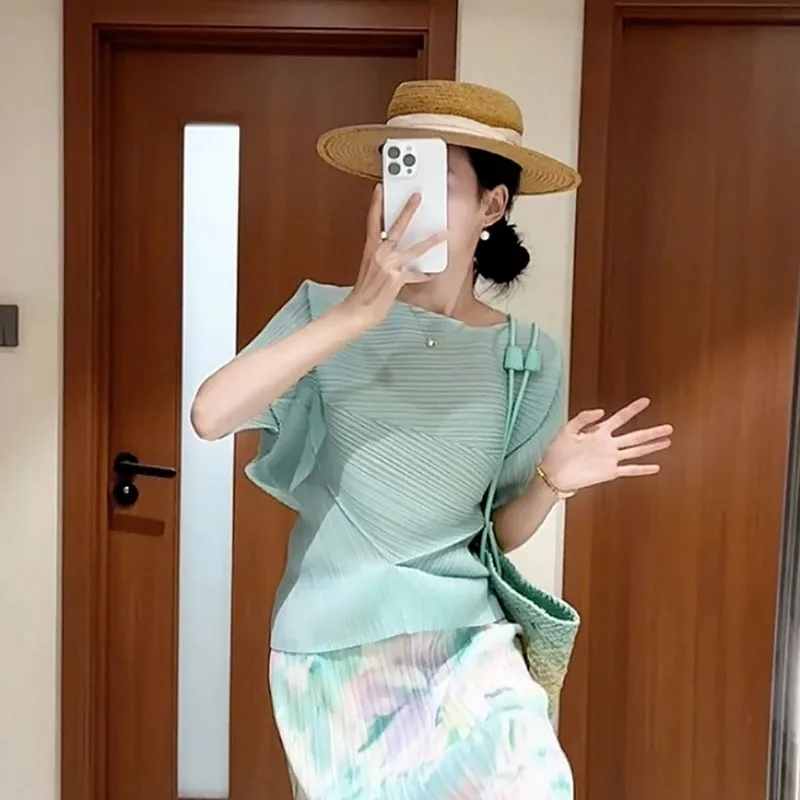 Camiseta Miyake Plisada 2026, Cuello Redondo, Manga Corta, Estilo Murciélago, Ligera, para Mujer, Verano, Vacaciones, Viajes