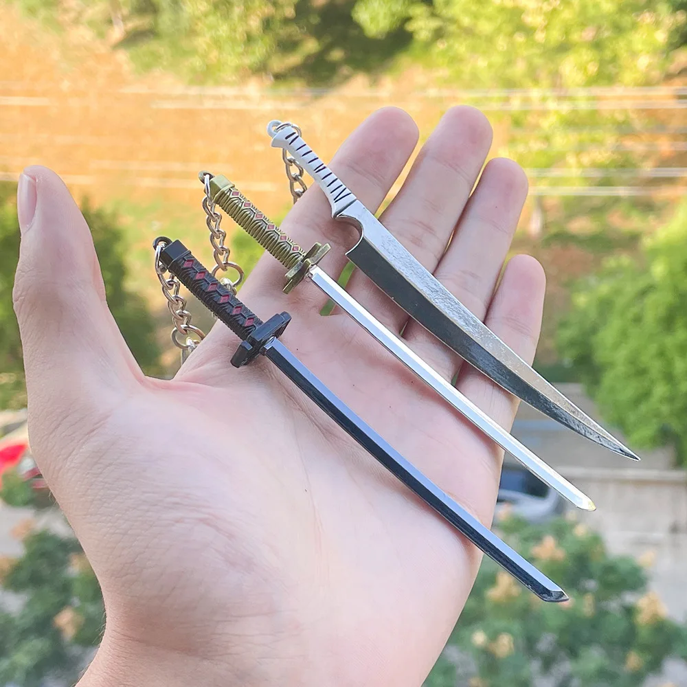 Accesorios de Anime, Mini Espada de Kurosaki Ichigo, Llavero, Collar con Máscara de Muerte, Joyería de Moda para Cosplay, Regalo para Fans