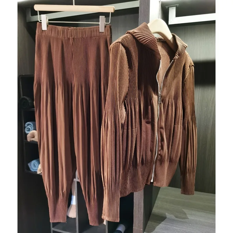 Conjunto de Chaqueta Plisada Miyake 2026 para Mujer, Chaqueta con Capucha Informal y Versátil, Pantalones Harlan Elásticos, Conjunto de 2 Piezas para el Día a Día