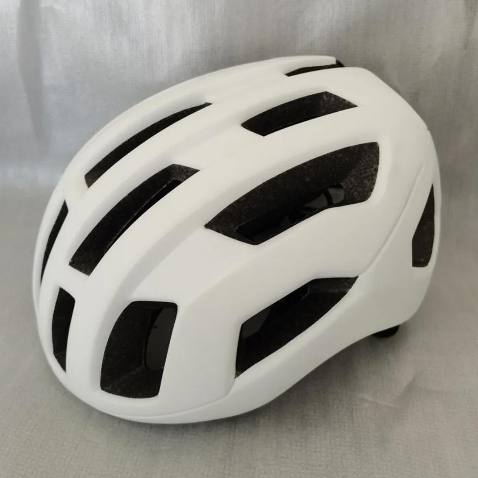 Casco de Ciclismo ultraligero para hombre y mujer, moldeado integralmente, para bicicleta de montaña y carretera, EPS, 54-60cm