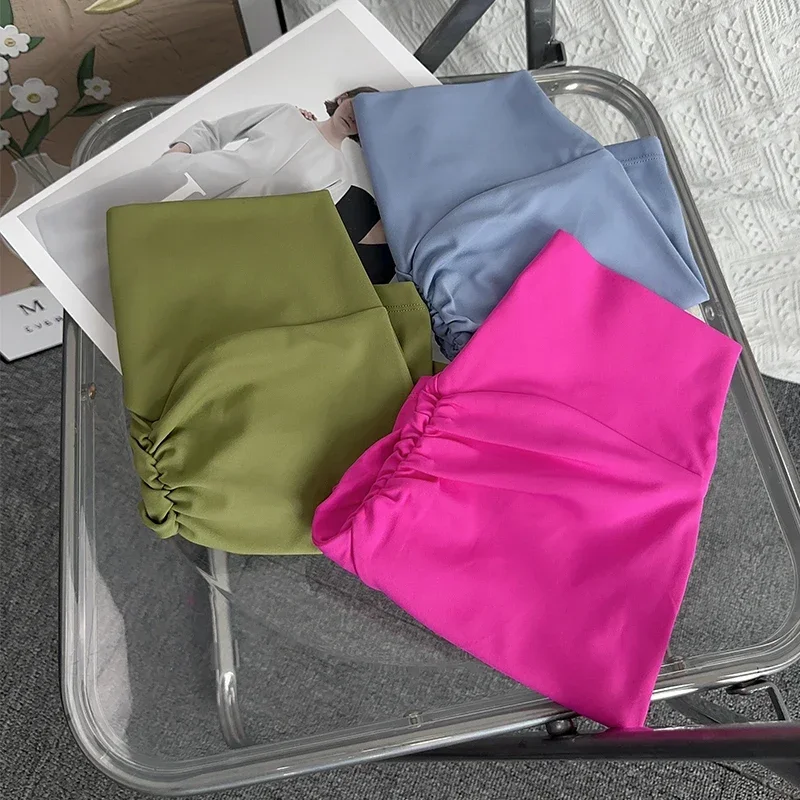 Pantalones cortos de Yoga sin costuras de cintura alta de Color sólido, mallas deportivas transpirables de secado rápido para ciclismo, pantalones cortos deportivos para correr