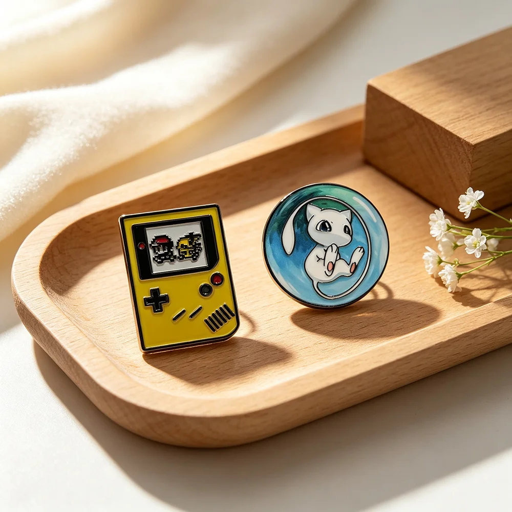 2 piezas/set Lindos Monstruos Broches de Esmalte, Insignias de Solapa, Accesorios para Maletines y Mochilas, Decoración, Joyería, Regalo para Fans