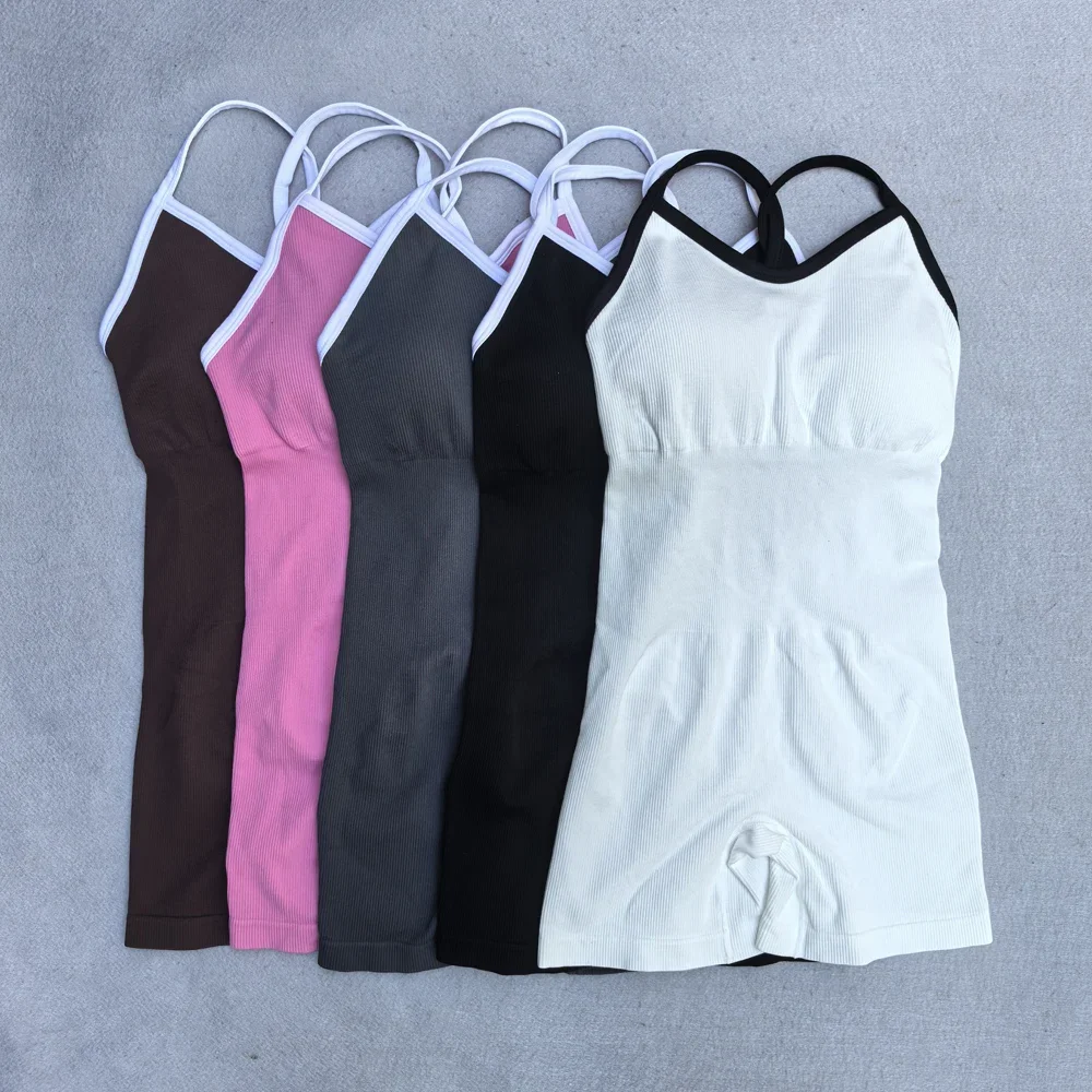Mono de Yoga sin costuras para mujer, conjunto de gimnasio con tirantes finos, pantalones cortos de entrenamiento de ocio, sujetador acolchado, monos de Fitness de una pieza, verano