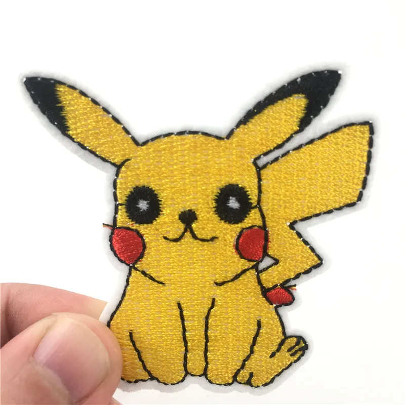 Nuevos 33 Estilos de Parches de Tela de Charizard y Pikachu, Pegatinas para Ropa, Parches Bordados para Coser, Apliques Termoadhesivos para Ropa DIY