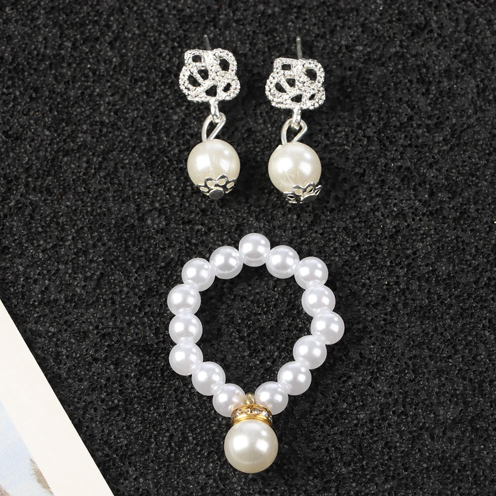 Mini collar de perlas de moda, pendientes para muñecas BJD, pulsera para muñeca, accesorios de ropa, decoración, Juguetes Diy para niños, 1/6