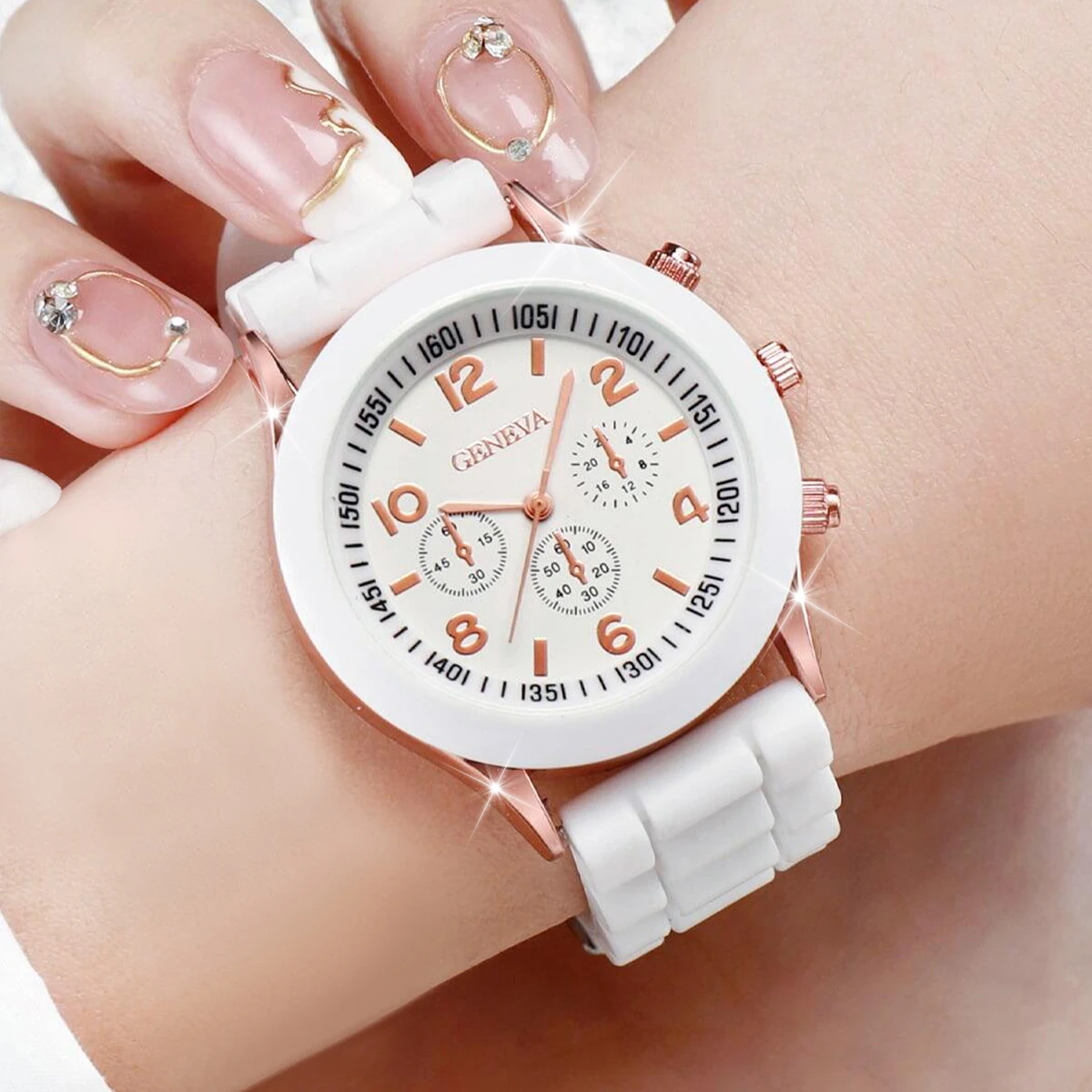 5 piezas de relojes para mujer, conjunto de reloj de cuarzo analógico con banda de silicona a la moda (sin caja)