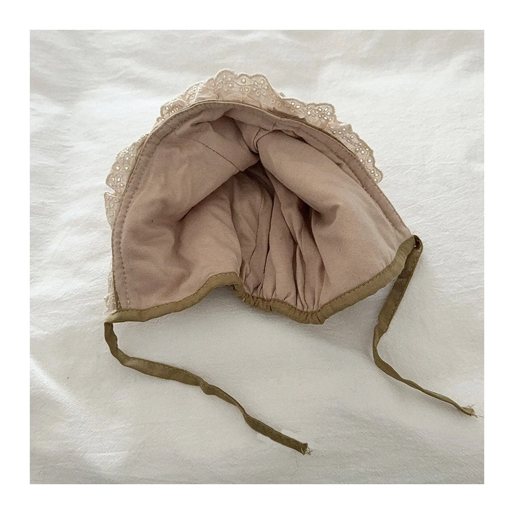 MILANCEL nuevo sombrero de invierno para niños lindo encaje empalmado Floral niños sombrero con protección de oídos 8 colores gorra de palacio para niñas