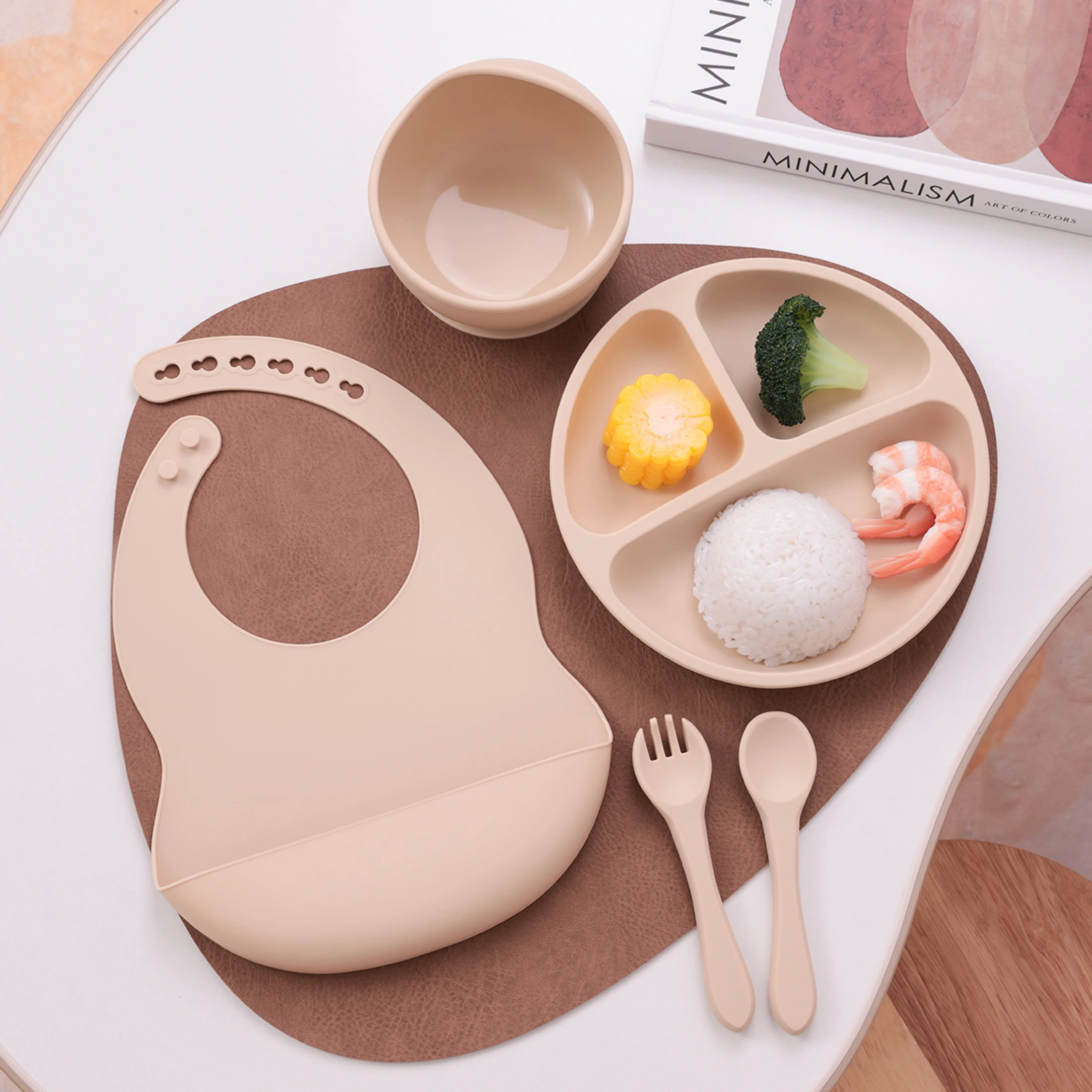Color niños 5 uds juego de alimentación de bebé de silicona platos de succión plato sin BPA tazón con ventosa babero cuchara tenedor vajilla de entrenamiento juego de regalo