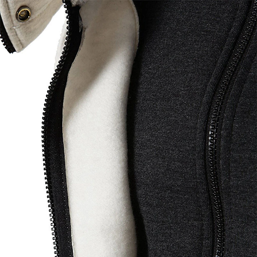 Chaqueta de Anime japonés 2025, sudaderas con capucha con cuello levantado para hombre, abrigo cómodo deportivo con estampado de logotipo de Attack on Titan, primavera y otoño