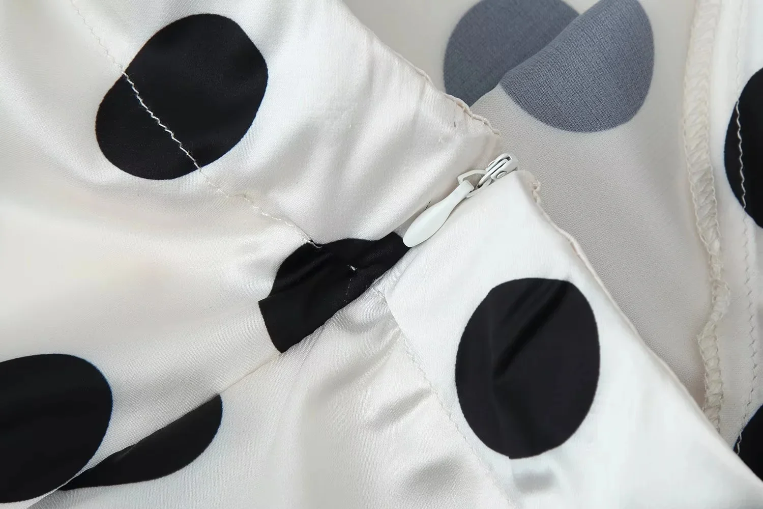 Conjunto de Falda con Estampado de Lunares de Moda para Mujer KONDALA, Camisa con Cuello de Bufanda y Escote en V, Falda Larga, Nueva Moda Primavera Verano 2026